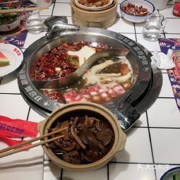 贤合庄卤味火锅宁晋店 邢台地道正餐体验